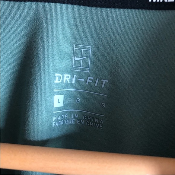 Nike Sage Green Workout 3/4 Sleeve Top - Picture 4 of 5